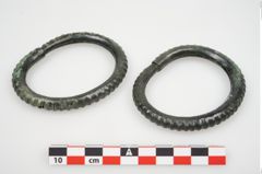 Foto von Bronzehohlblecharmringe (NHMW-PRAE-024735)